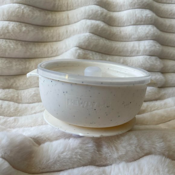 Silicone Bowl with clear lid - Picture 4 of 10